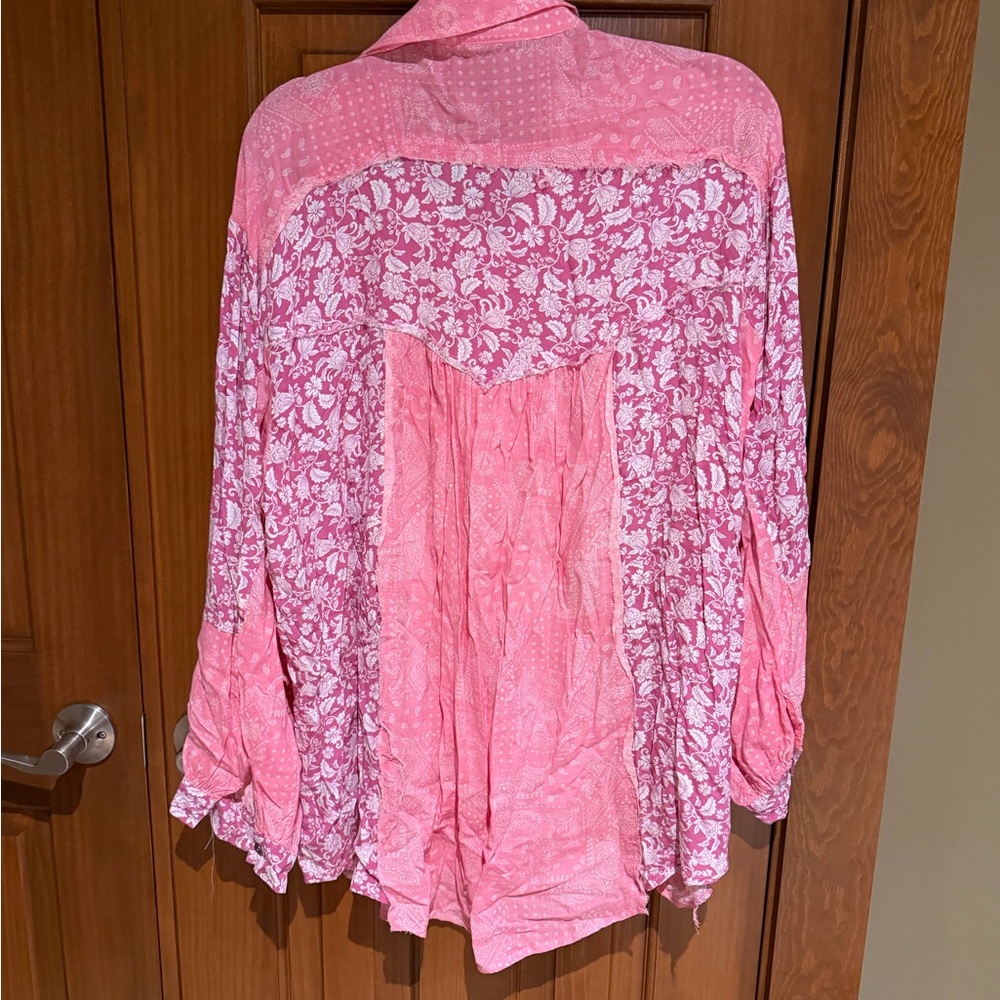 POL Pink Floral Mixed-Print Button-Down Blouse - Picture 3 of 3